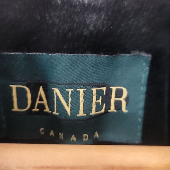 Vintage Danier 8-10 Black Suede Leather Jacket - Picture 2 of 16